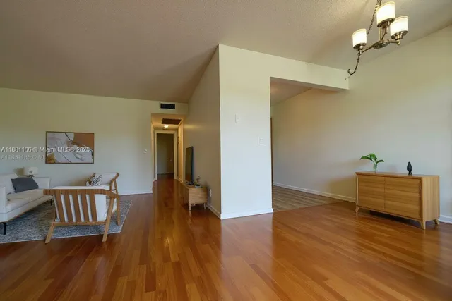 $1,900 | 801 Southwest 133rd Terrace, Unit 317K, Pembroke Pines, FL 33027