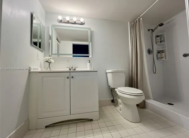 $1,900 | 801 Southwest 133rd Terrace, Unit 317K, Pembroke Pines, FL 33027