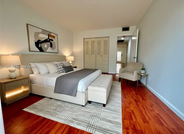 $1,900 | 801 Southwest 133rd Terrace, Unit 317K, Pembroke Pines, FL 33027