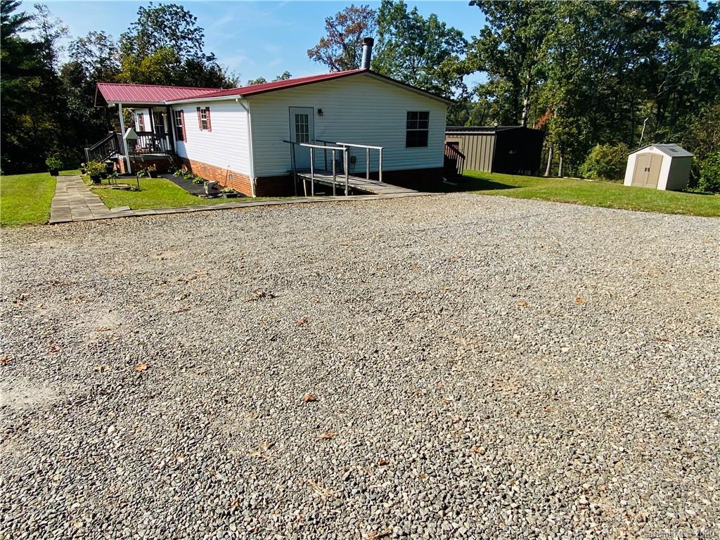 5394 Miller Bridge Road Connelly Springs, NC 28612 - Photo 9 of 41 Gallery Image 9