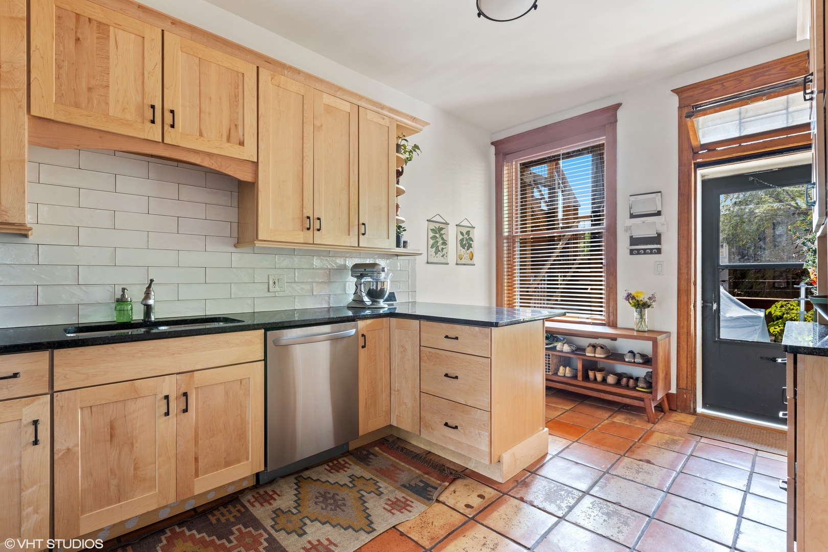 3826 North Fremont Street, Unit 2N Chicago, IL 60613 - Photo 6 of 14