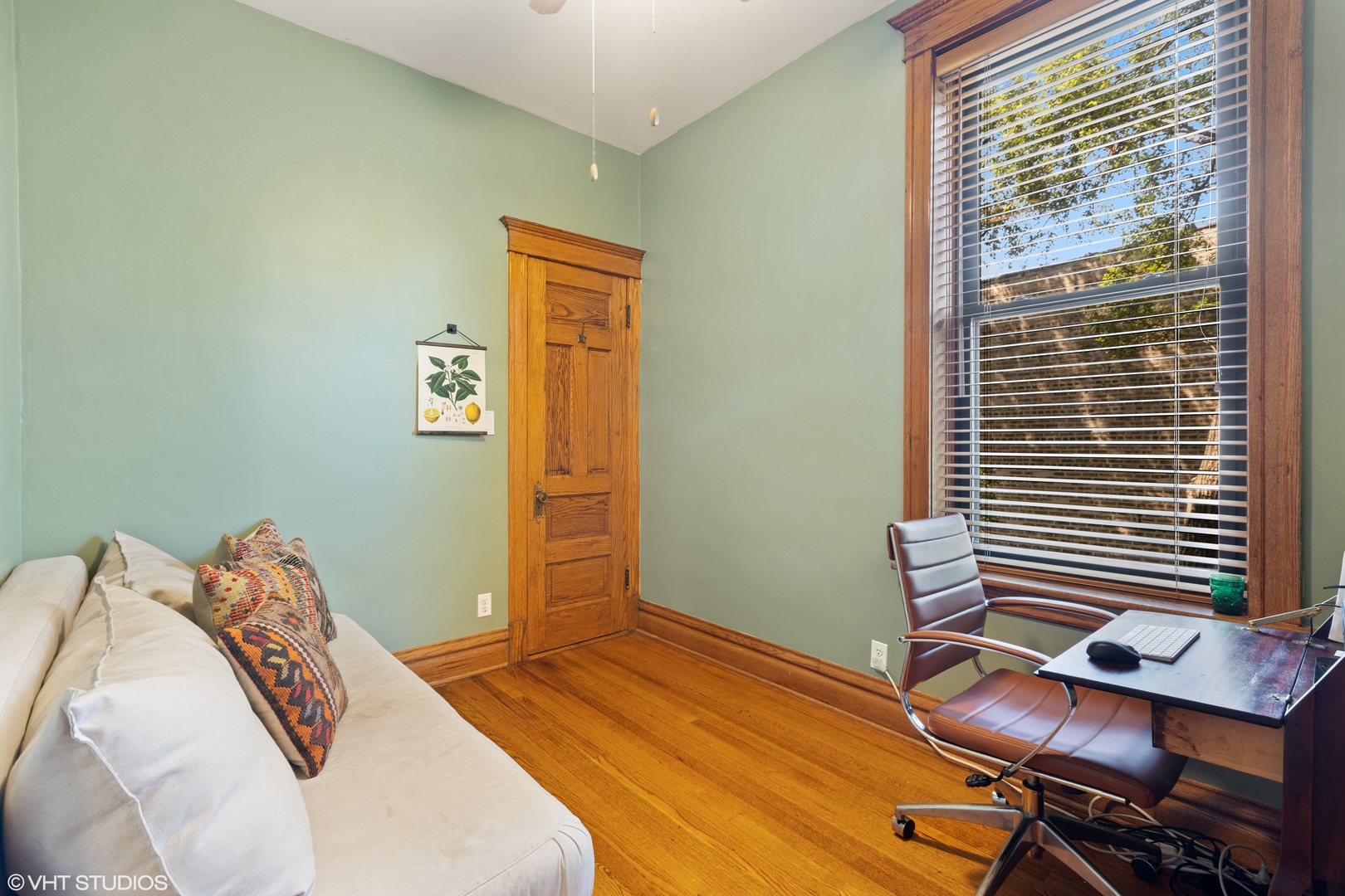 3826 North Fremont Street, Unit 2N Chicago, IL 60613 - Photo 10 of 14