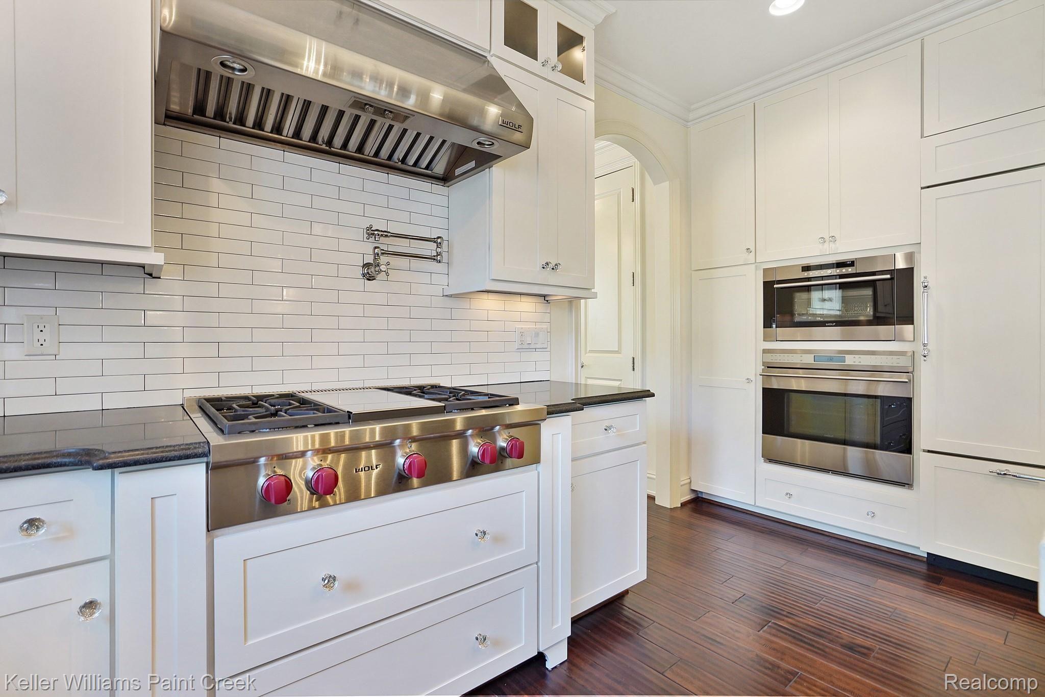 2772 North Addison Circle Rochester, MI 48306 - Photo 28 of 71 Built-in Wolf stainless steel appliances