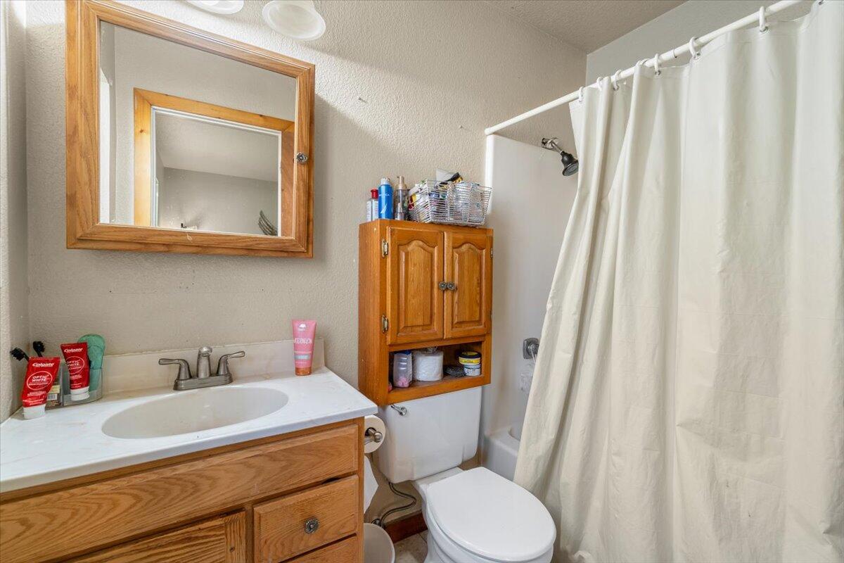 1065 Riverside Drive Rio Dell, CA 95562 - Photo 16 of 32