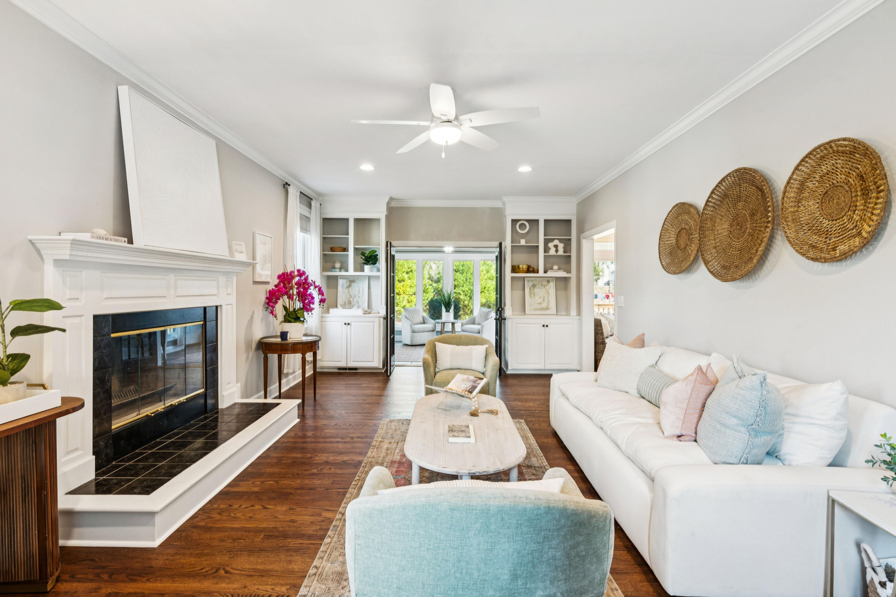 1337 Hidden Lakes Drive Mount Pleasant, SC 29464 - Photo 5 of 59 1337HiddenLakesDr-KeenEyeMarketing-011