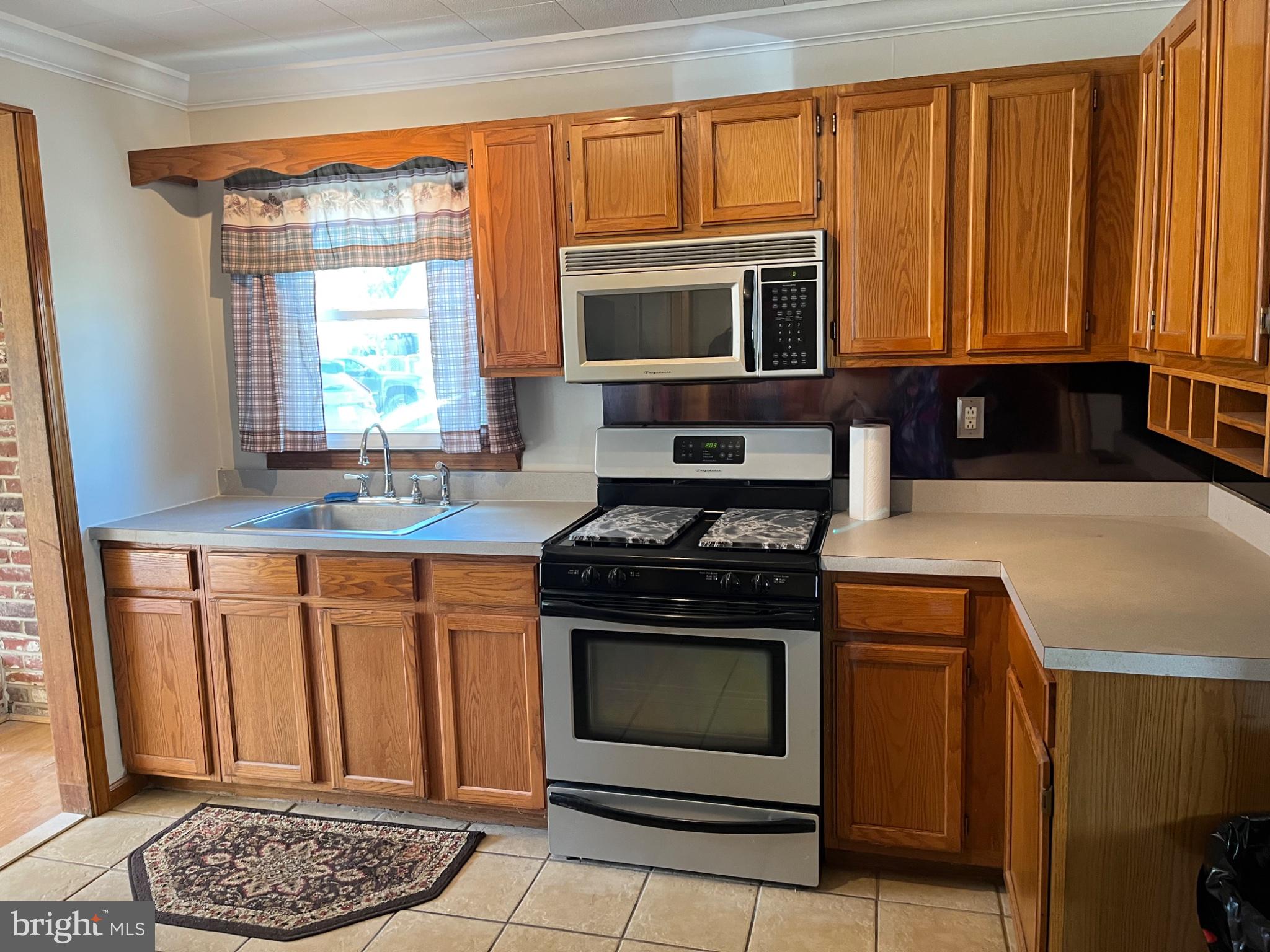 205 Phillips Avenue Magnolia, NJ 08049 - Photo 2 of 7 Gallery Image 2