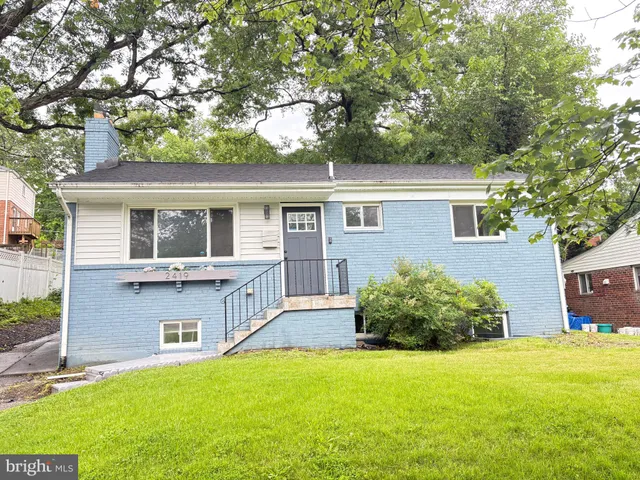 $3,175 | 2419 Valley Way, Cheverly, MD 20785