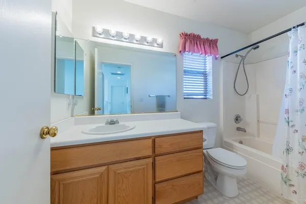$799,000 | 362 Zinfandel Way, Salinas, CA 93906