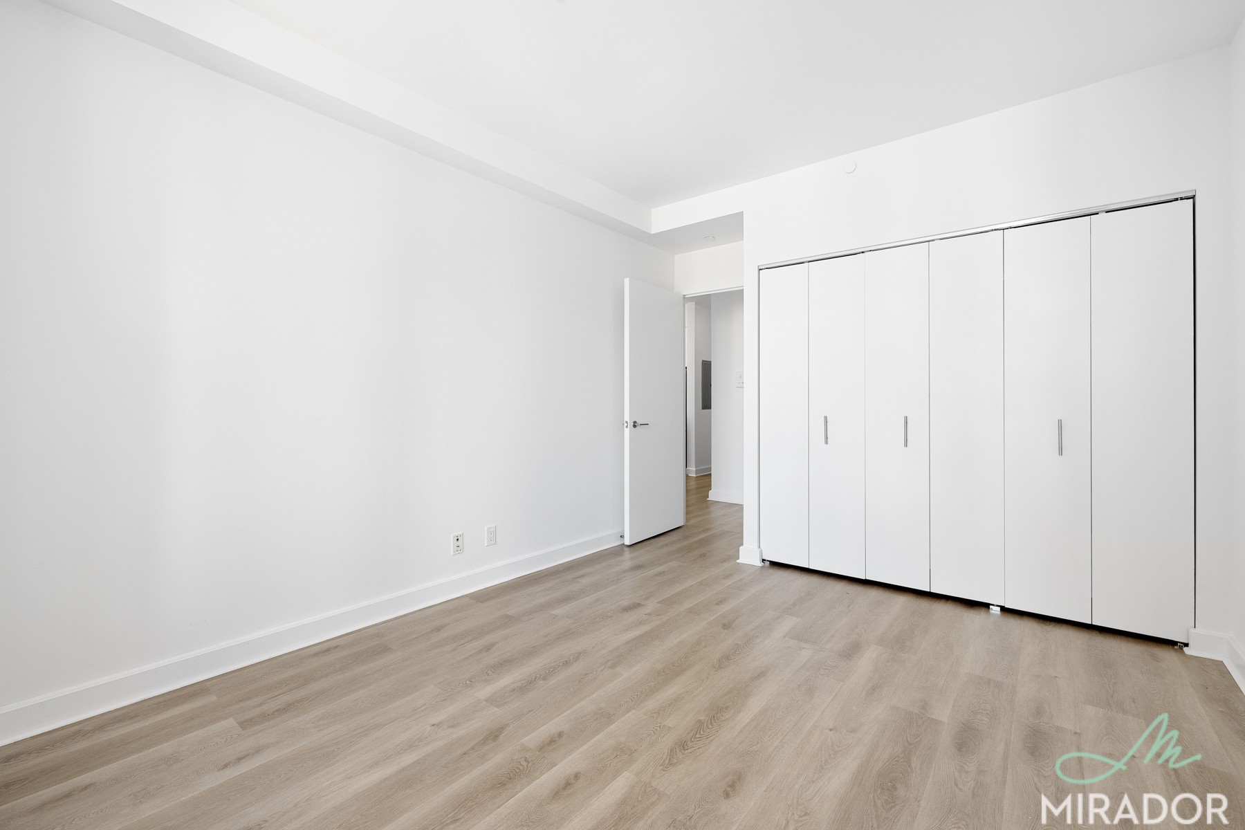 80 Dekalb Avenue, Unit 23D Brooklyn, NY 11201 - Photo 5 of 18 a view of an empty room