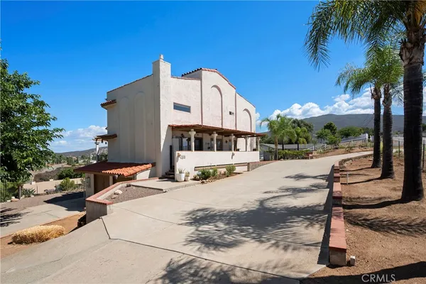 $998,000 | 2638 West Victoria Drive, Alpine, CA 91901