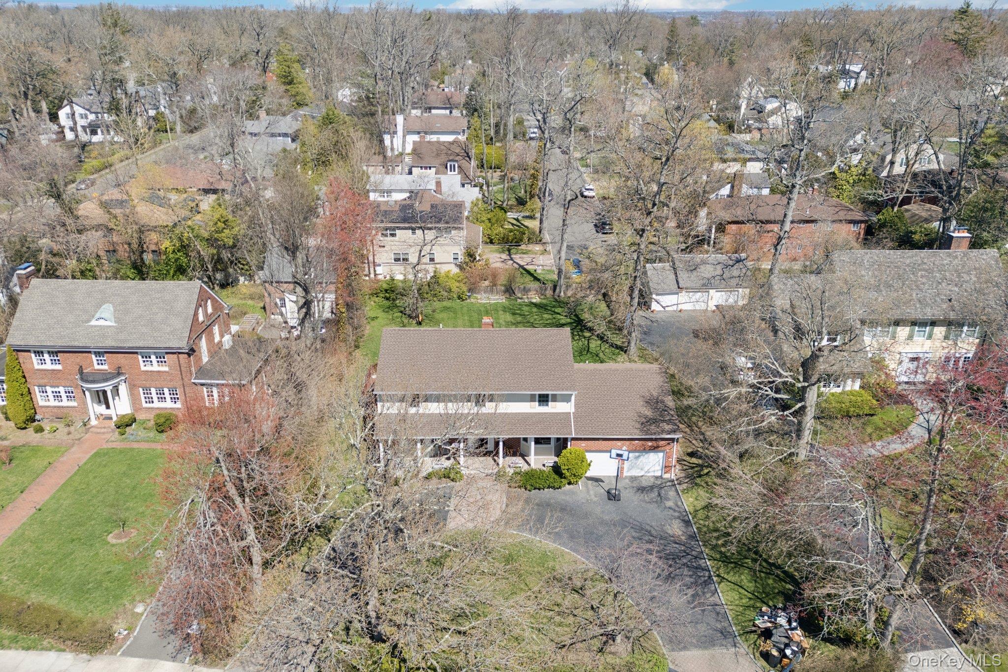 61 Arleigh Road Great Neck, NY 11021 - Photo 26 of 36