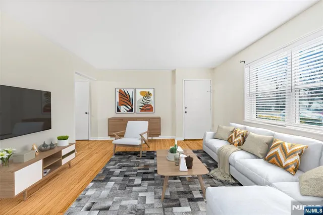 $1,850 | 51 West Hudson Avenue, Unit 1, Englewood, NJ 07631