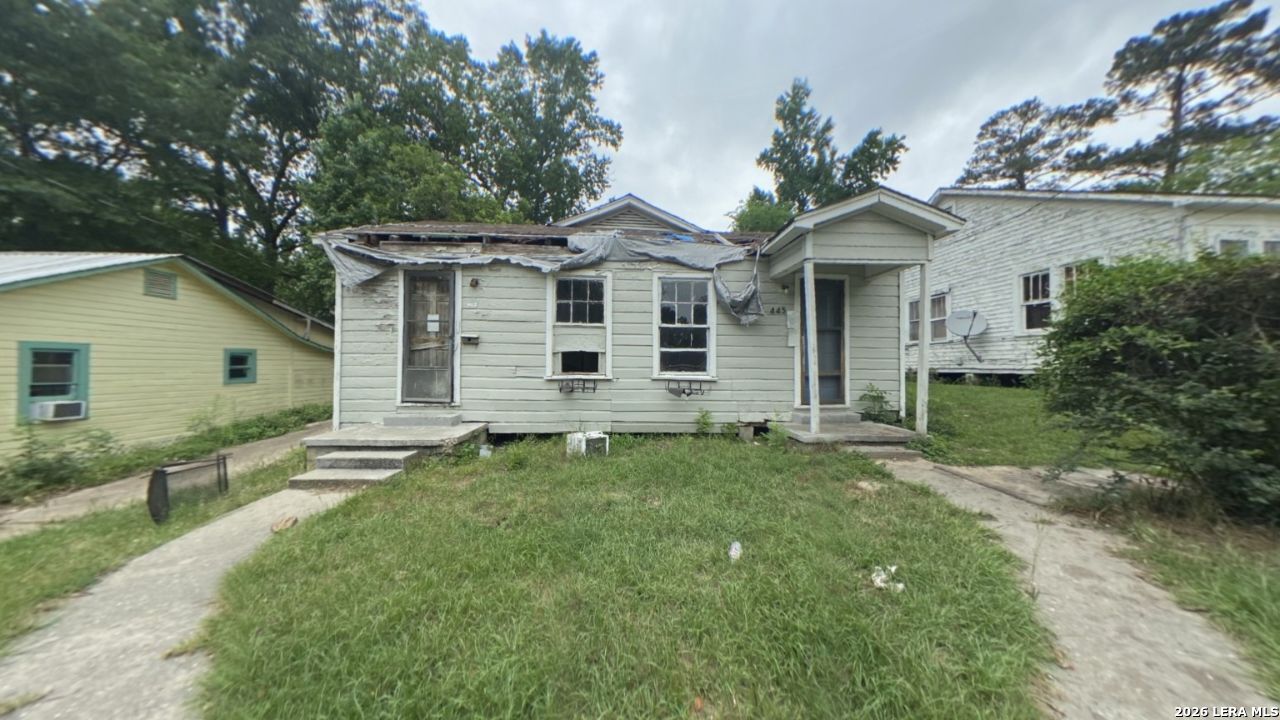 443 3rd Street Jasper, TX 75951 - Photo 1 of 32