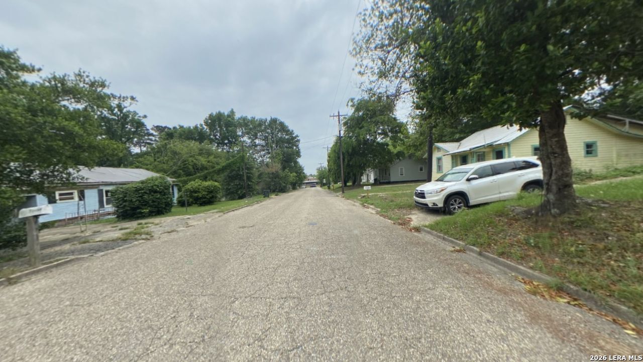 443 3rd Street Jasper, TX 75951 - Photo 25 of 32
