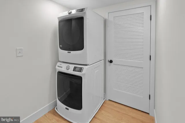 $1,500 | 2200 East Fayette Street, Baltimore, MD 21231