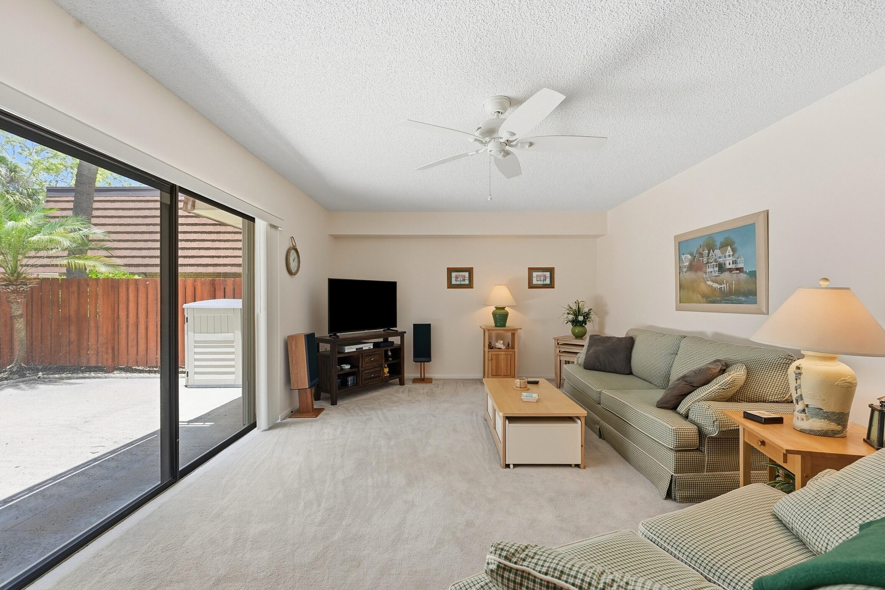 2716 27th Court Jupiter, FL 33477 - Photo 7 of 37 07_019_dsc06527