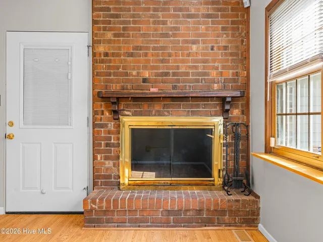 $265,000 | 422 Thomas Drive, Jacksonville, NC 28546