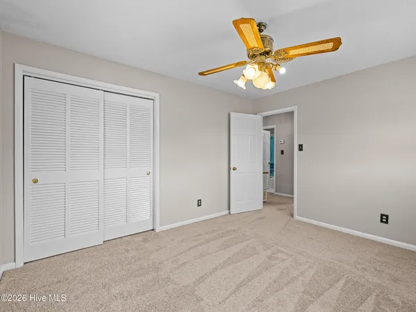 $255,000 | 422 Thomas Drive, Jacksonville, NC 28546