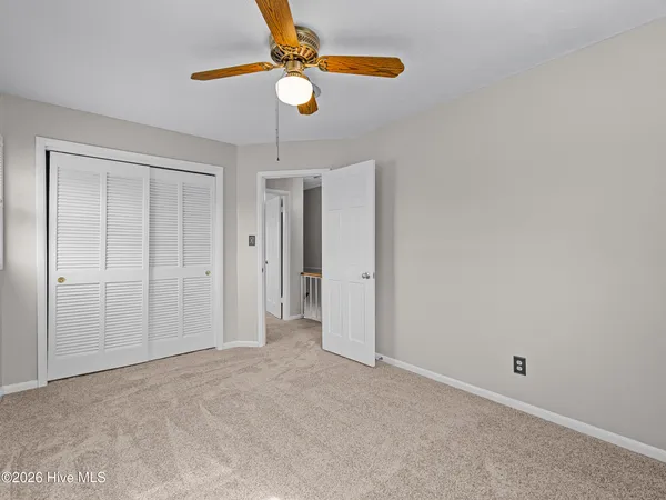 $255,000 | 422 Thomas Drive, Jacksonville, NC 28546