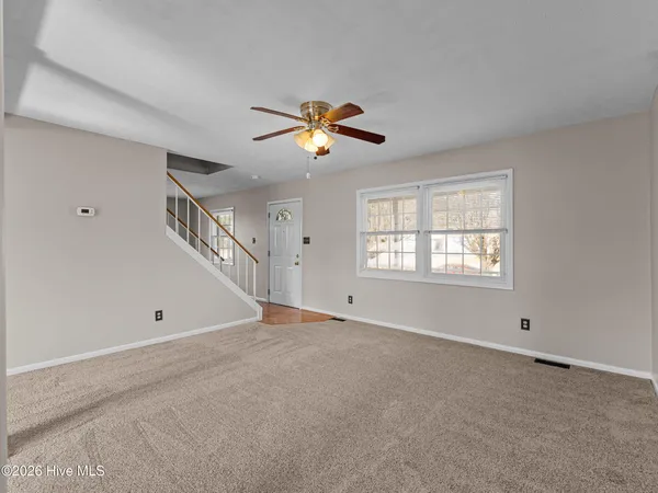 $255,000 | 422 Thomas Drive, Jacksonville, NC 28546