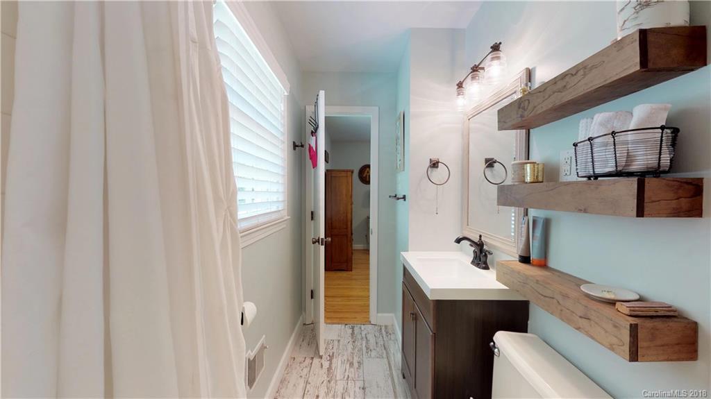 5646 Sharon Road Charlotte, NC 28210 - Photo 20 of 32 Gallery Image 20