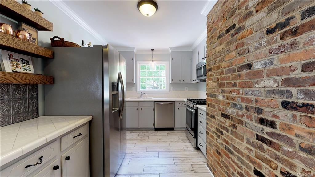 5646 Sharon Road Charlotte, NC 28210 - Photo 10 of 32 Gallery Image 10