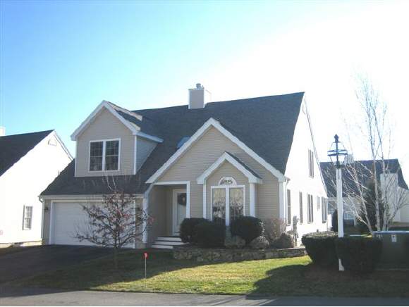 90 Hampton Meadows, Unit 90 Hampton, NH 03842 - Photo 1 of 1 Gallery Image 1