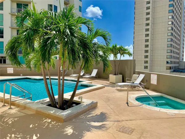 $320,000 | 9066 Southwest 73rd Court, Unit 1504, Miami, FL 33156