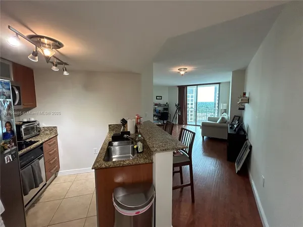 $320,000 | 9066 Southwest 73rd Court, Unit 1504, Miami, FL 33156