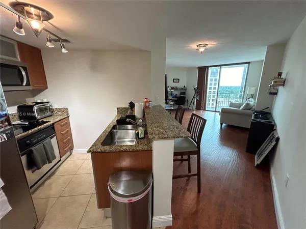 $320,000 | 9066 Southwest 73rd Court, Unit 1504, Miami, FL 33156