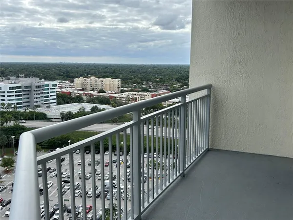 $320,000 | 9066 Southwest 73rd Court, Unit 1504, Miami, FL 33156