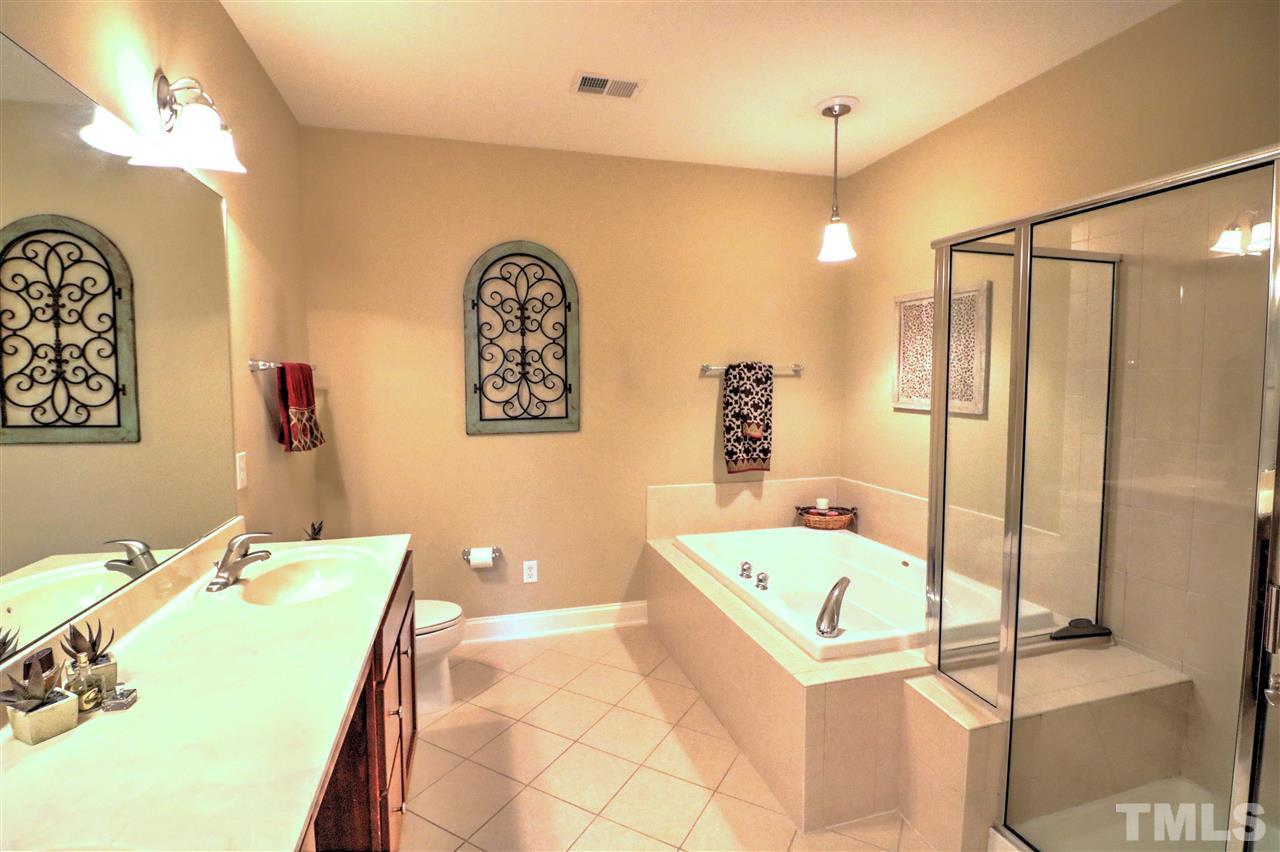 10421 Rosegate Court, Unit 4 Raleigh, NC 27617 - Photo 9 of 23 Gallery Image 9