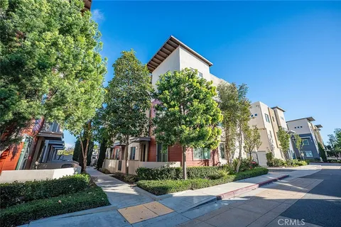 $760,000 | 5740 Acacia Lane, Lakewood, CA 90712