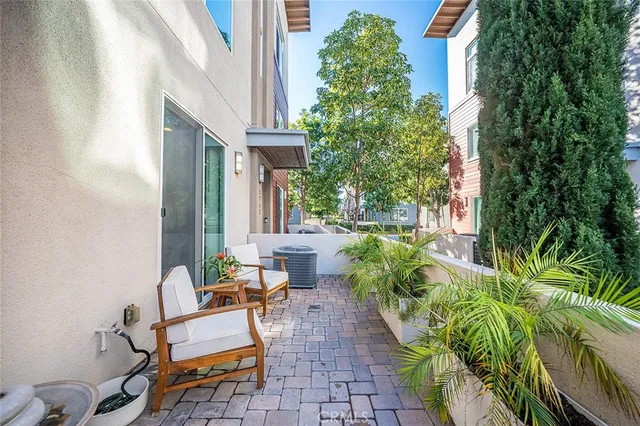 $775,000 | 5740 Acacia Lane, Lakewood, CA 90712