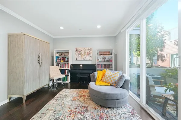 $740,000 | 5740 Acacia Lane, Lakewood, CA 90712