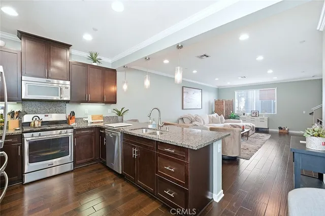 $775,000 | 5740-5740 Acacia Lane, Lakewood, CA 90805