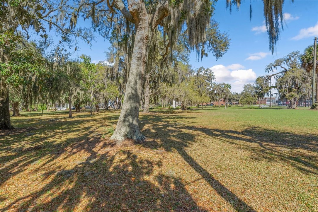 8 Wright Square Brunswick, GA 31520 - Photo 23 of 24