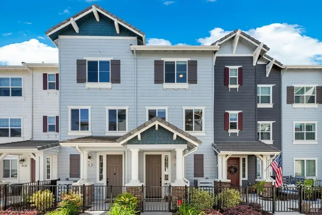 $685,000 | 339 Pear Tree Lane, Unit C, Napa, CA 94558