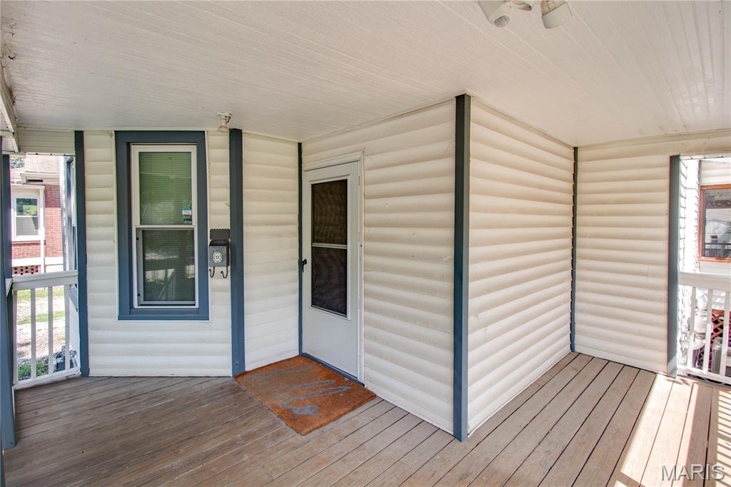 2714 Brown Street Alton, IL 62002 - Photo 5 of 43