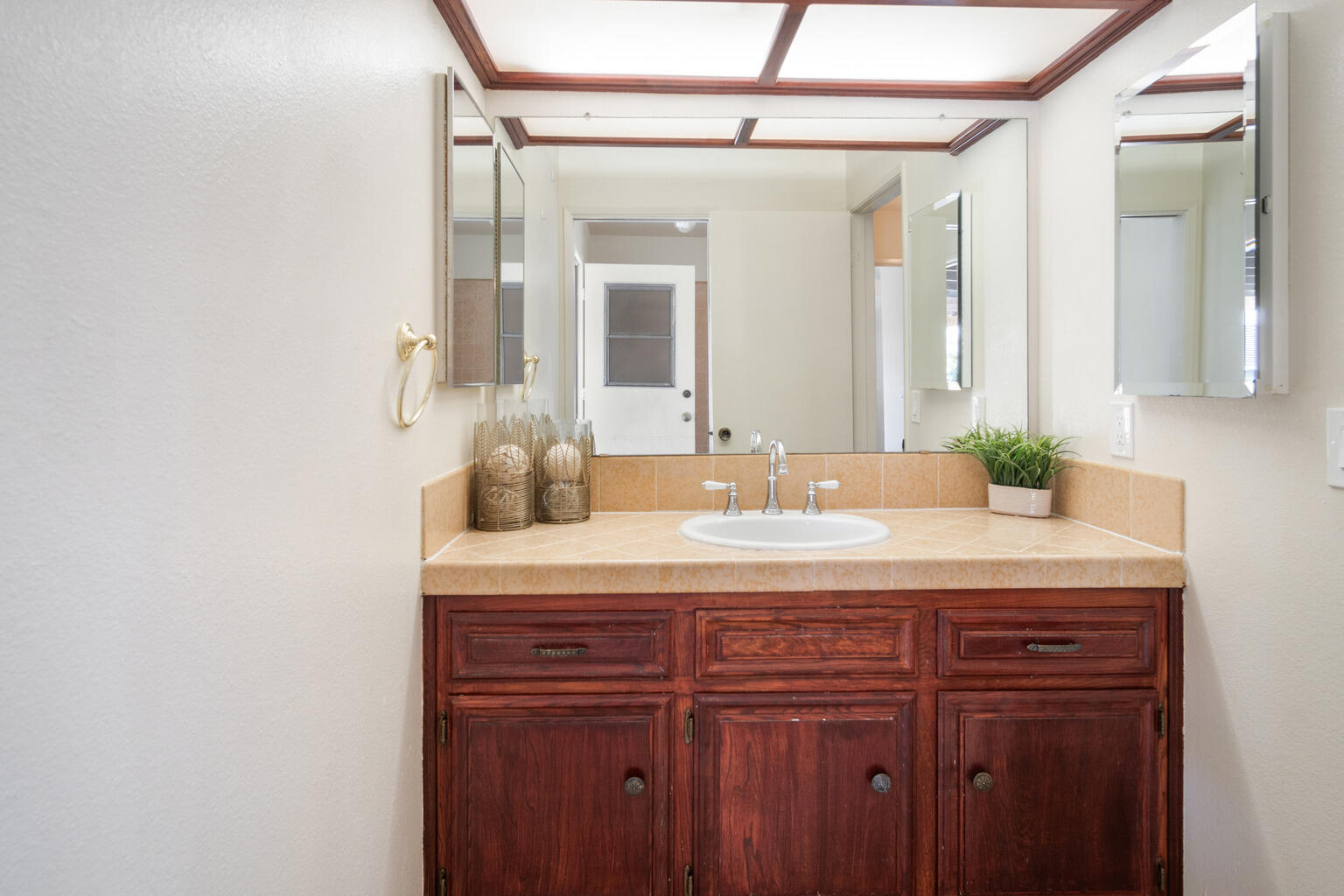 44210 Ruthron Avenue Lancaster, CA 93536 - Photo 28 of 35 DSC08044