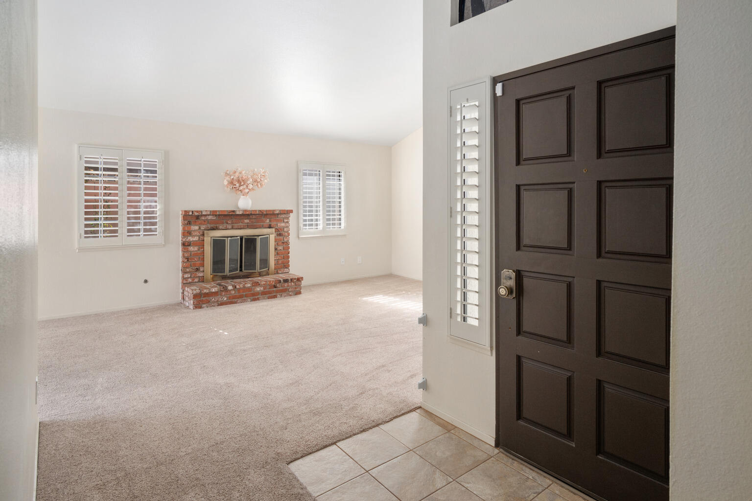 44210 Ruthron Avenue Lancaster, CA 93536 - Photo 6 of 35 DSC07973