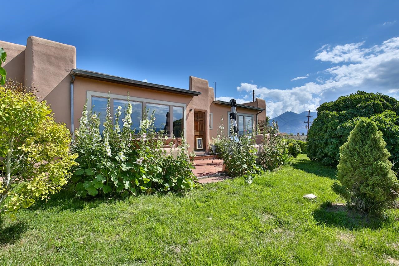 351 Blueberry Hl Road El Prado, NM 87529 - Photo 1 of 50 Gallery Image 1