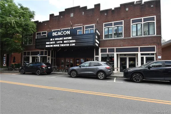 $3,200 | 35 Van Nydeck Avenue, Unit 202, Beacon, NY 12508