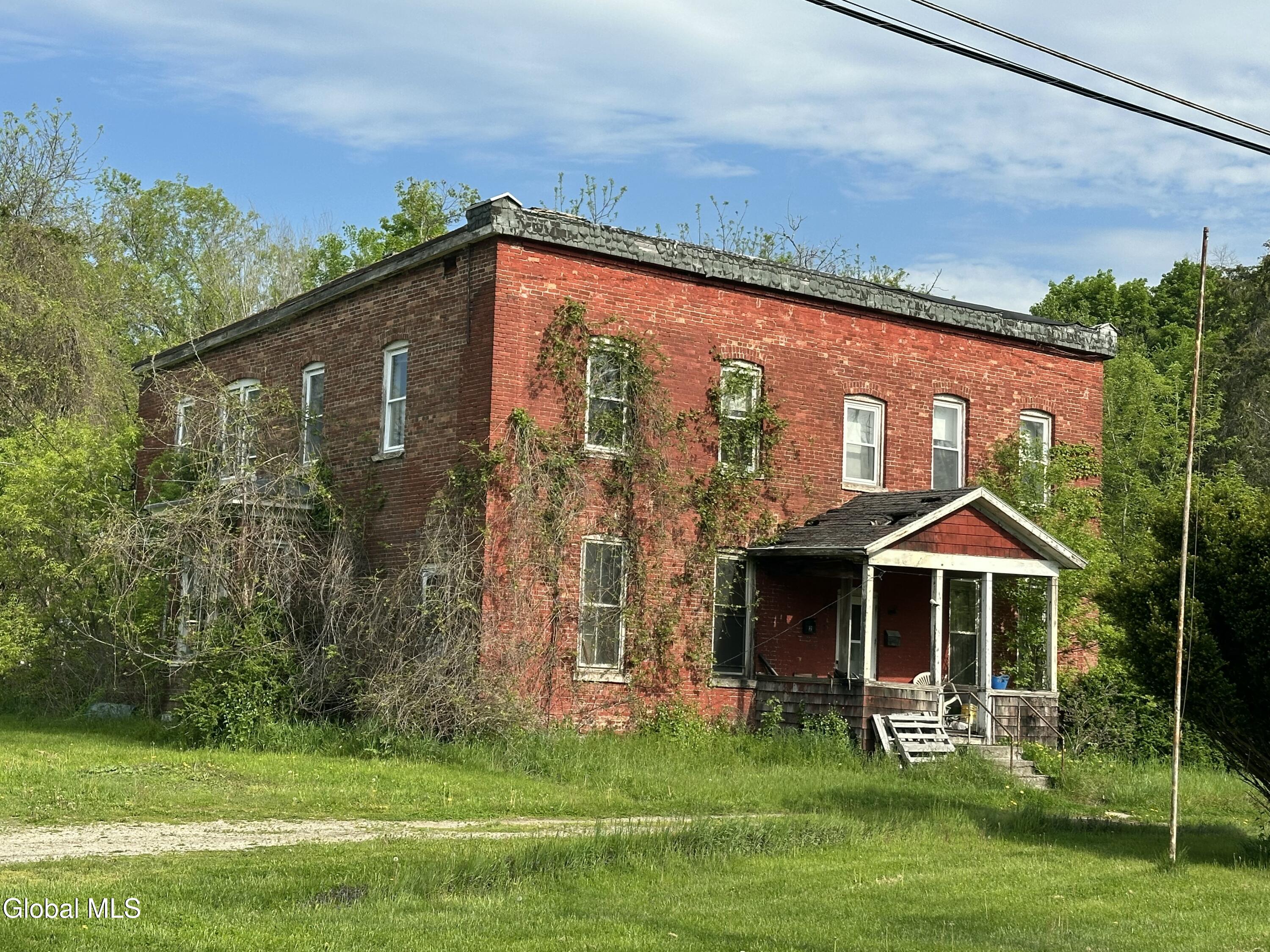 33 River Road Hoosick Falls, NY 12090 - Photo 2 of 8 IMG_5802