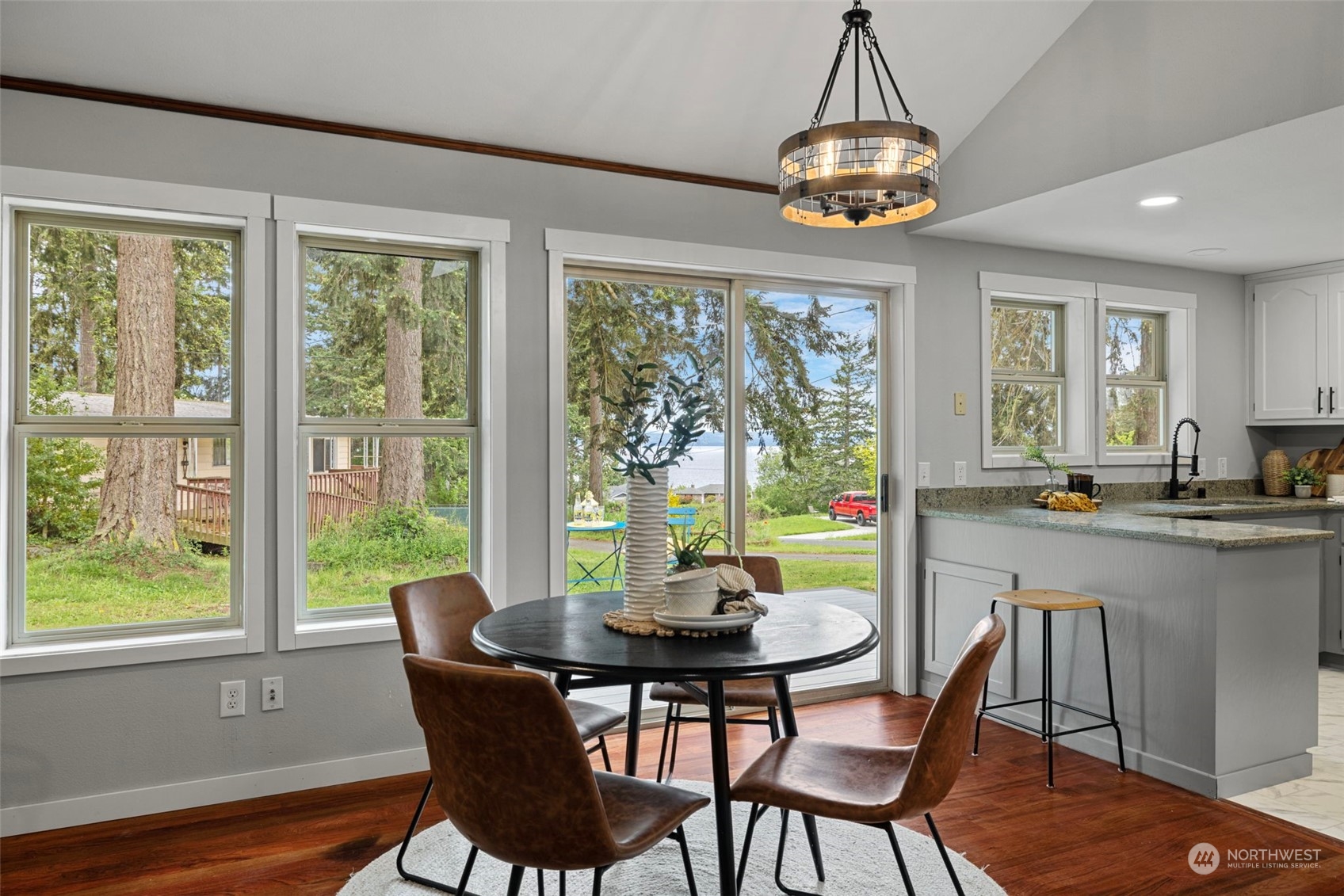 564 East Bush Point Road Freeland, WA 98249 - Photo 11 of 29 Gallery Image 11
