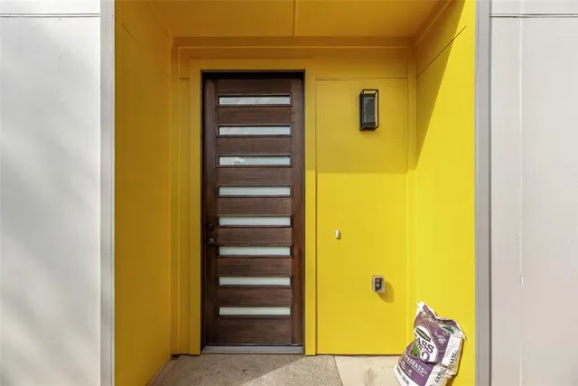 $423,700 | 2326 Fairfax Drive, Irving, TX 75060