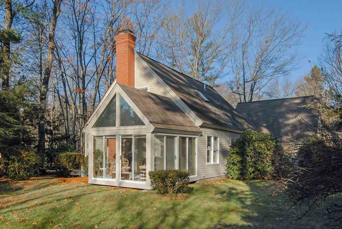 7 Stratham Green, Unit 7 Stratham, NH 03885 - Photo 2 of 21