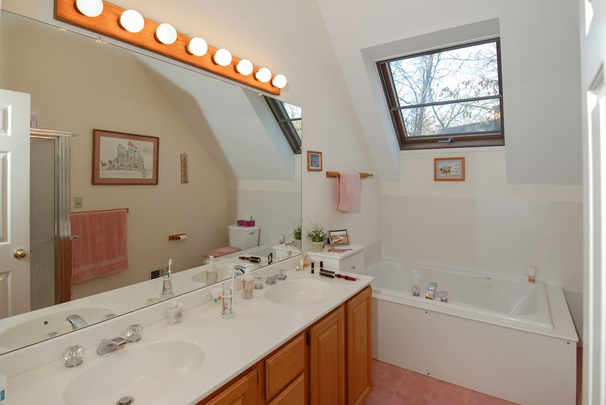 7 Stratham Green, Unit 7 Stratham, NH 03885 - Photo 13 of 21