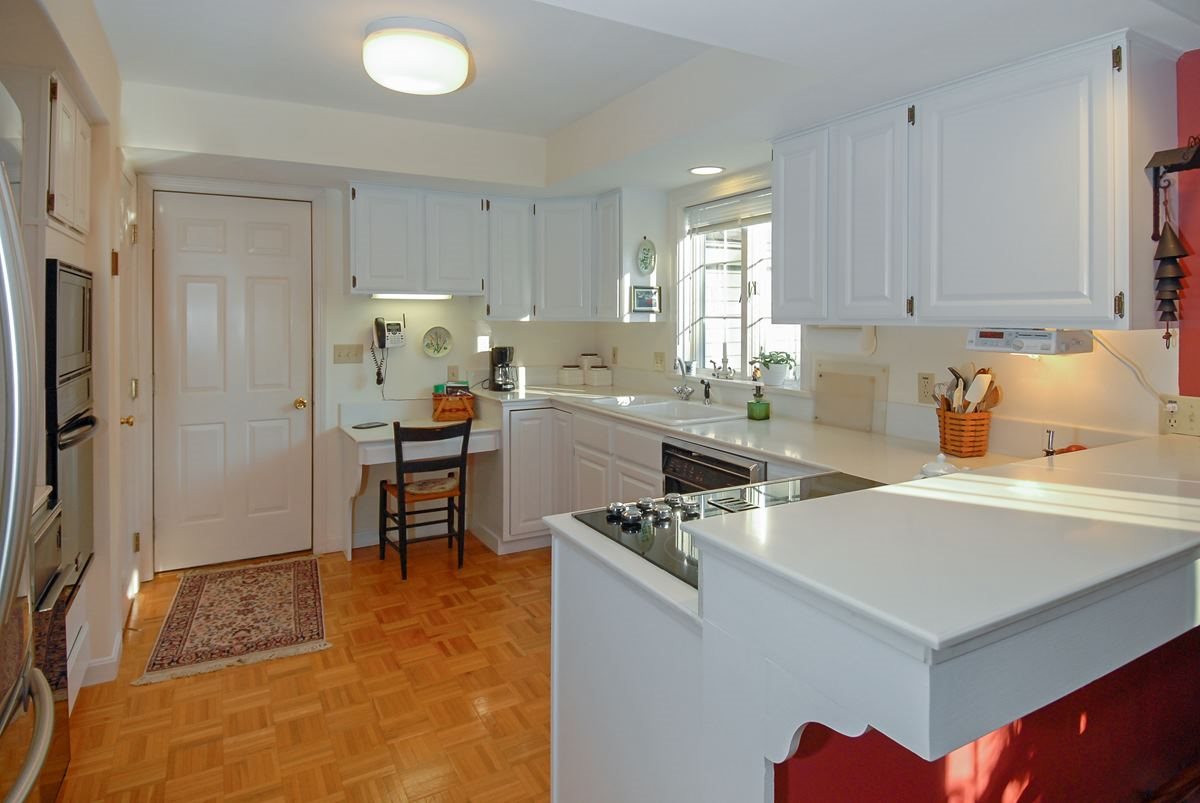 7 Stratham Green, Unit 7 Stratham, NH 03885 - Photo 8 of 21