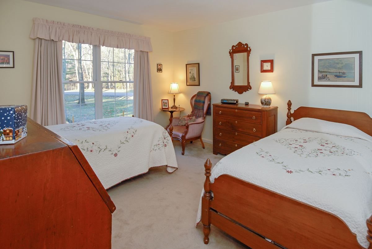 7 Stratham Green, Unit 7 Stratham, NH 03885 - Photo 10 of 21